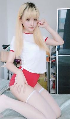 厨房大战刚结婚的少妇在线观看
