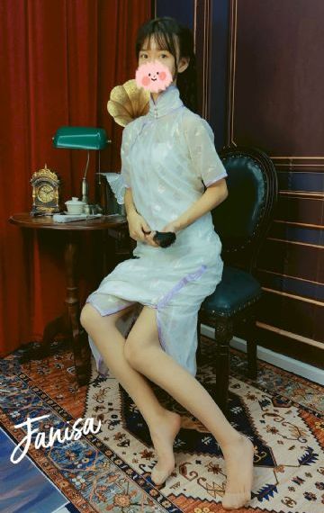 电视剧向着炮火前进