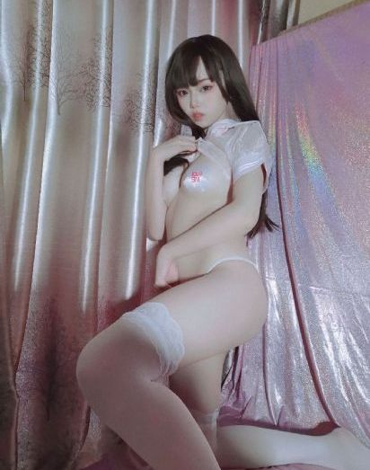 年轻的老师4在线观看